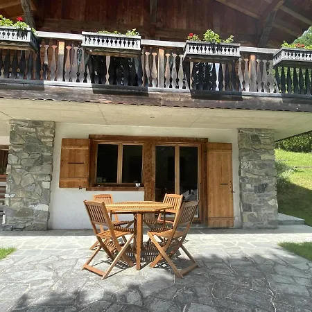 Hestia Apartment *